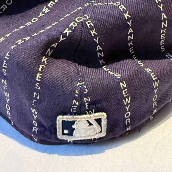 MLB Flatbill NY Yankees Baseball Cap 59Fifty Size 7 5/8 - Picture 5 of 8
